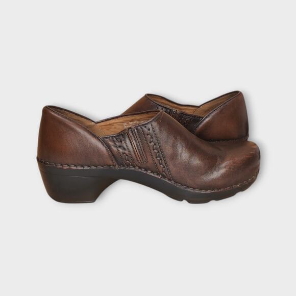 Womens Dansko Brown Leather Slip On Clog Heeled Shoes Size EU 39 US 8.5-9 - Picture 9 of 11